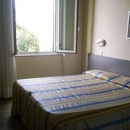 Hotel Moderno Піза Номер фото