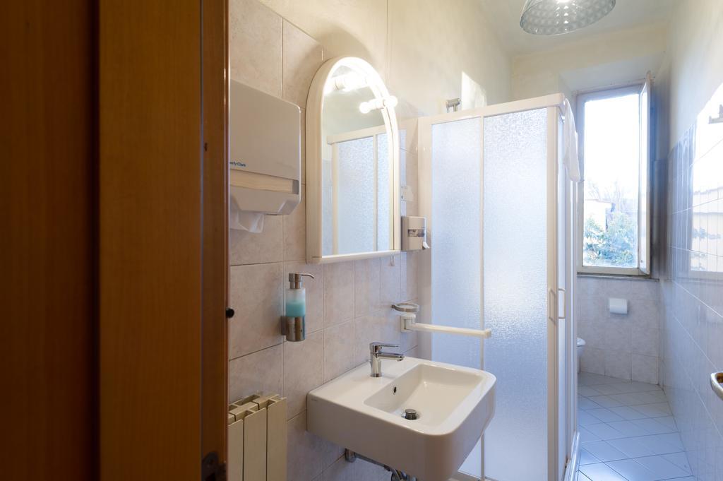 Hotel Moderno Піза Екстер'єр фото