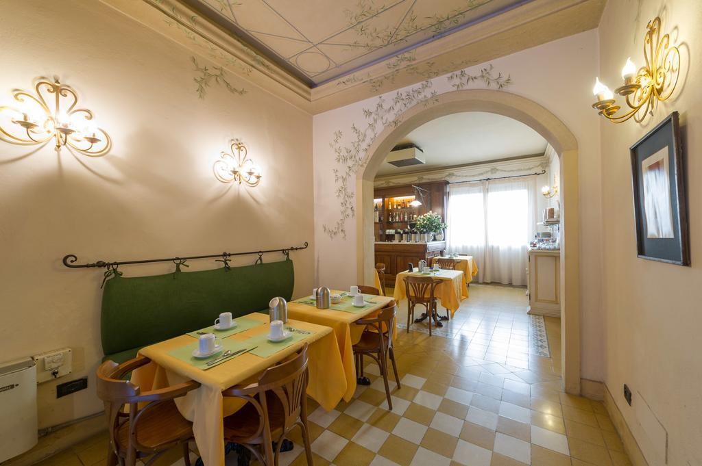 Hotel Moderno Піза Екстер'єр фото