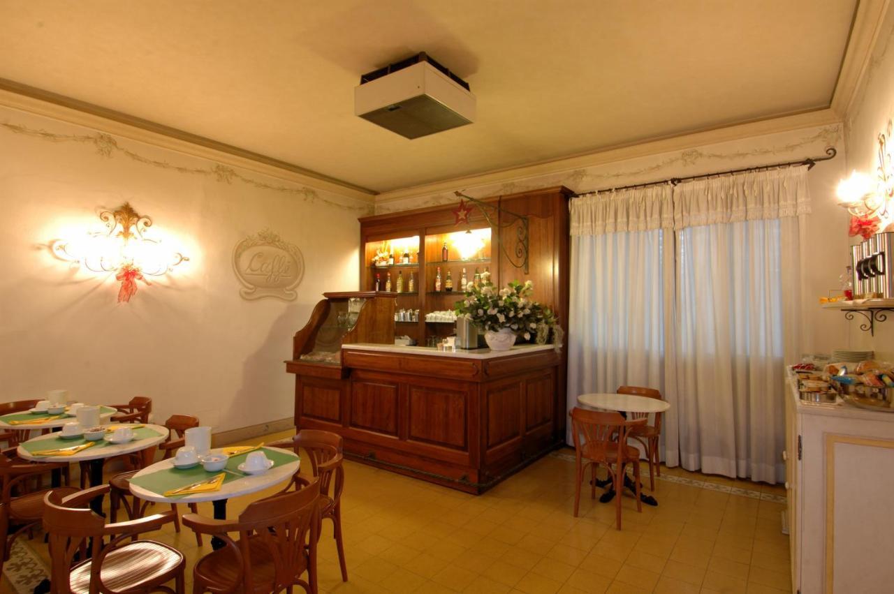 Hotel Moderno Піза Екстер'єр фото