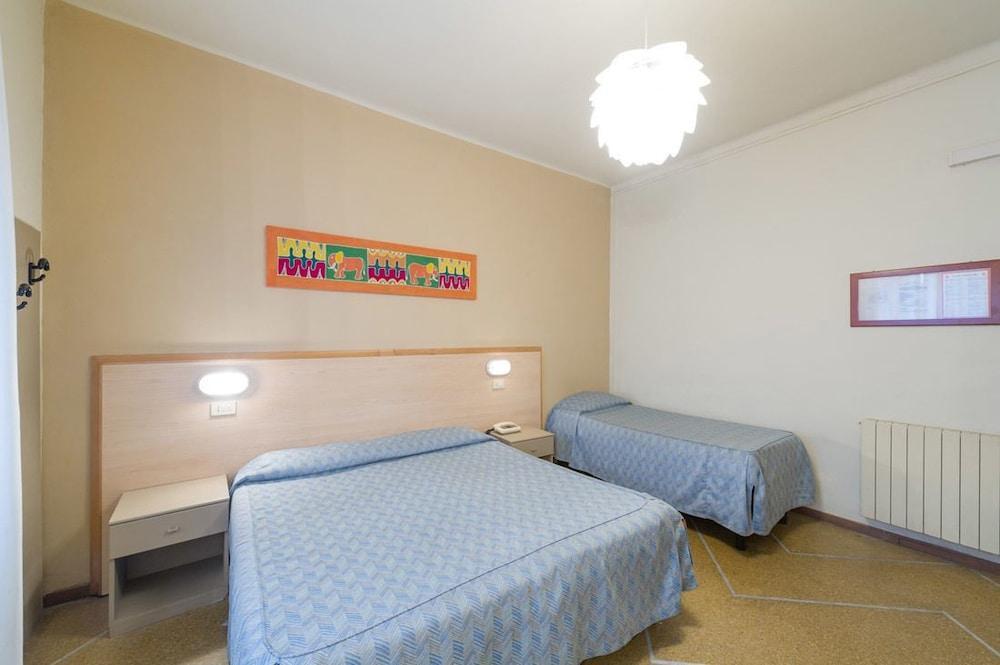 Hotel Moderno Піза Екстер'єр фото