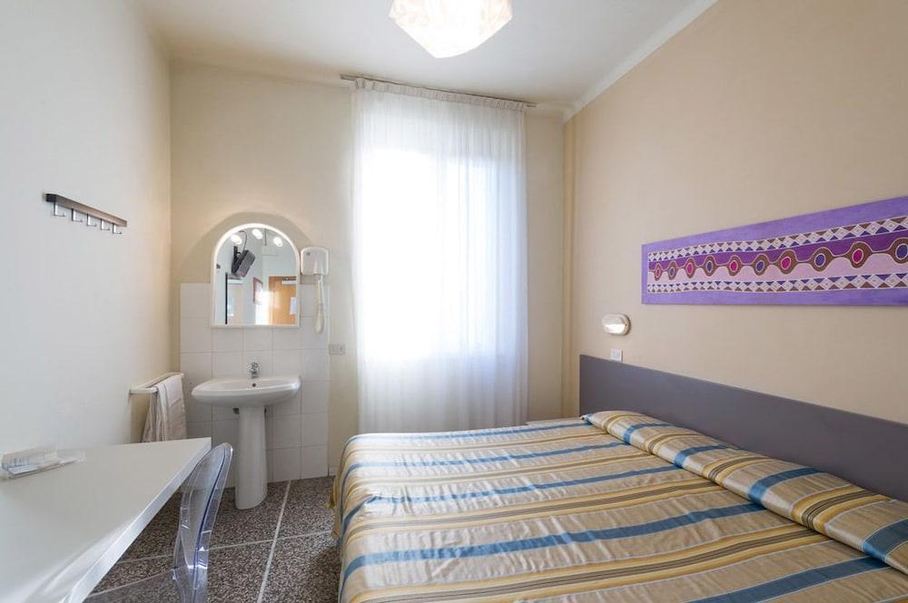 Hotel Moderno Піза Екстер'єр фото