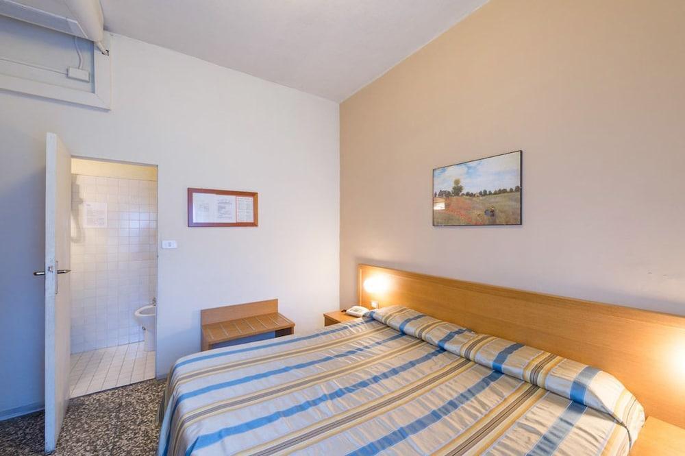 Hotel Moderno Піза Екстер'єр фото