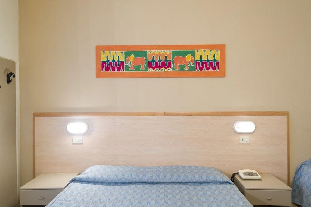 Hotel Moderno Піза Екстер'єр фото