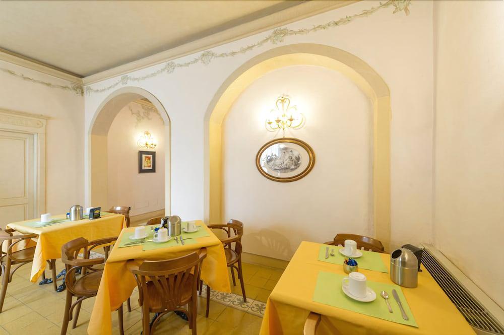 Hotel Moderno Піза Екстер'єр фото
